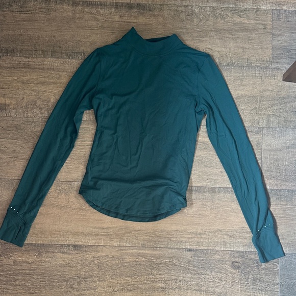lululemon athletica green / teal Long Sleeve Top with pocket - Picture 2 of 4